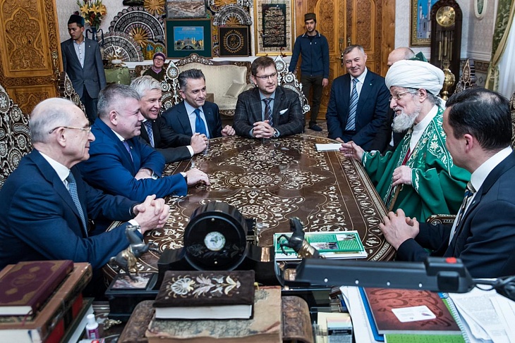 Сбербанк активно участвует в жизни мусульман