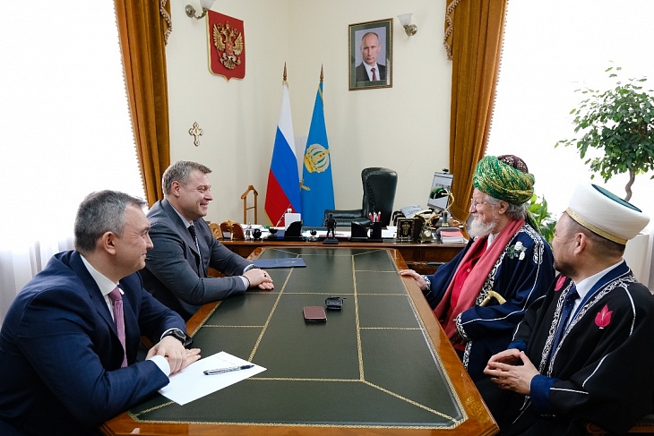 Глава российской уммы обсудил с губернатором Астраханской области результаты и перспективы дальнейшего сотрудничества