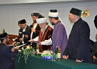 Верховный муфтий вручил дипломы выпускникам РИУ ЦДУМ России