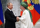 Президент России вручил Верховному муфтию государственную награду