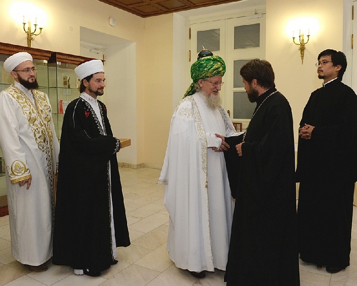 Митрополит Иларион награжден медалью ЦДУМ России