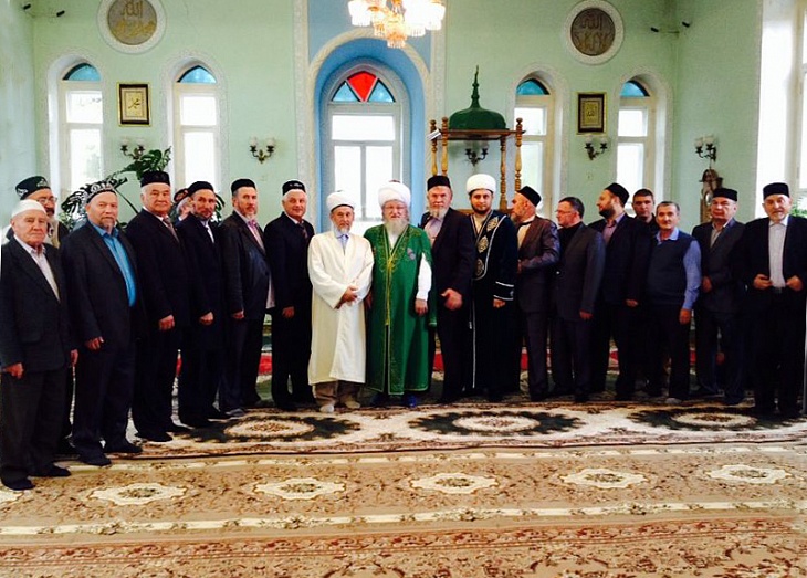 Верховный муфтий принял участие в праздновании 60-летия татарстанского имама Габдельхамита Зиннатуллина