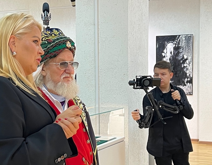 Верховный муфтий посетил выставку «Время и вечность» в Башкирском художественном музее имени М.В.Нестерова