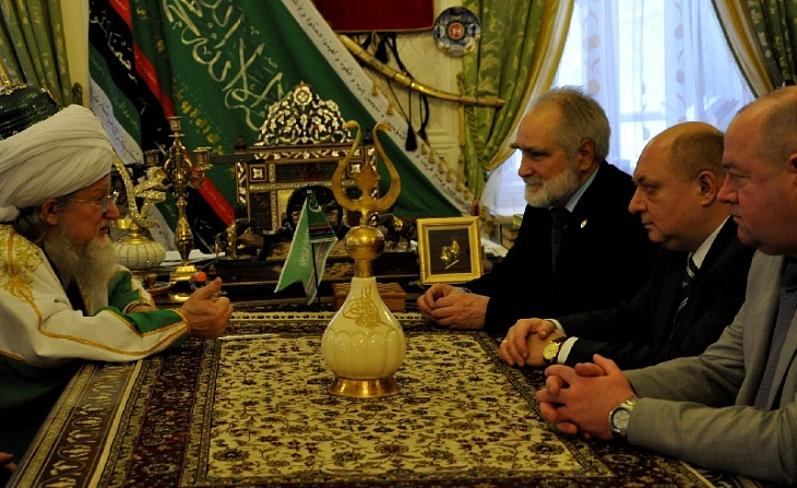 Шейх-уль-Ислам Талгат Таджуддин встретился с представителями Главного управления по работе с личным составом ВС РФ