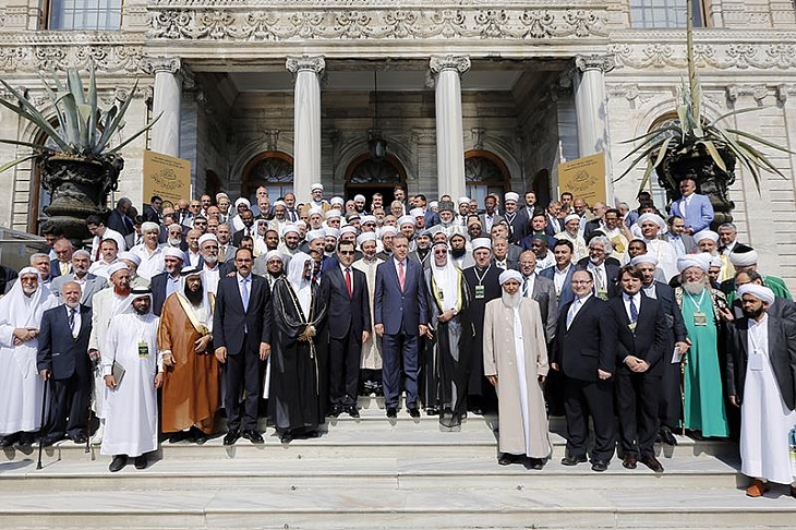 В Стамбуле прошел Международный форум исламских ученых