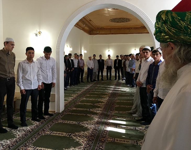 Верховный муфтий выступил перед студентами очного отделения РИУ ЦДУМ России