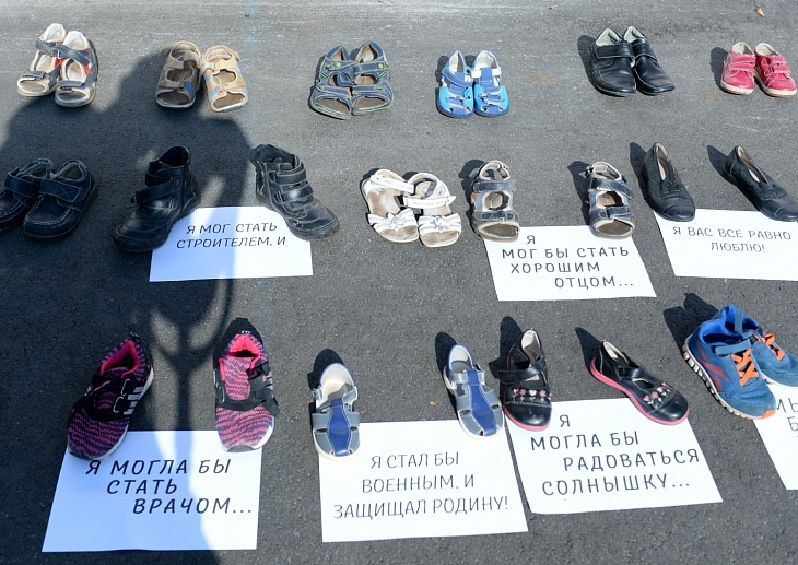 В Уфе прошла акция против абортов «Они могли бы пойти в школу»