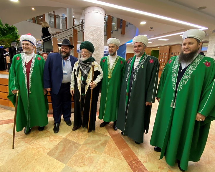 Верховный муфтий посетил форумы традиционных конфессий России