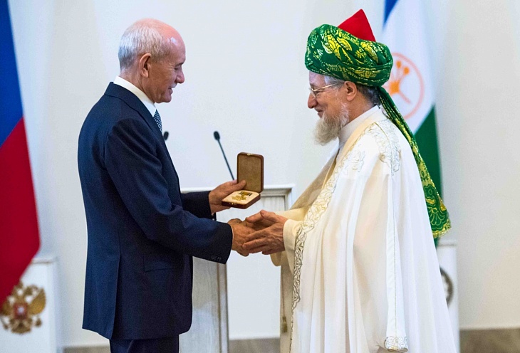 Верховный муфтий Талгат Таджуддин награжден орденом «За заслуги перед Республикой Башкортостан»