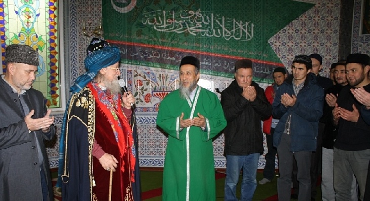 В Соборной мечети «Ляля-Тюльпан» состоялась встреча Верховного муфтия со студентами заочного отделения РИУ ЦДУМ России